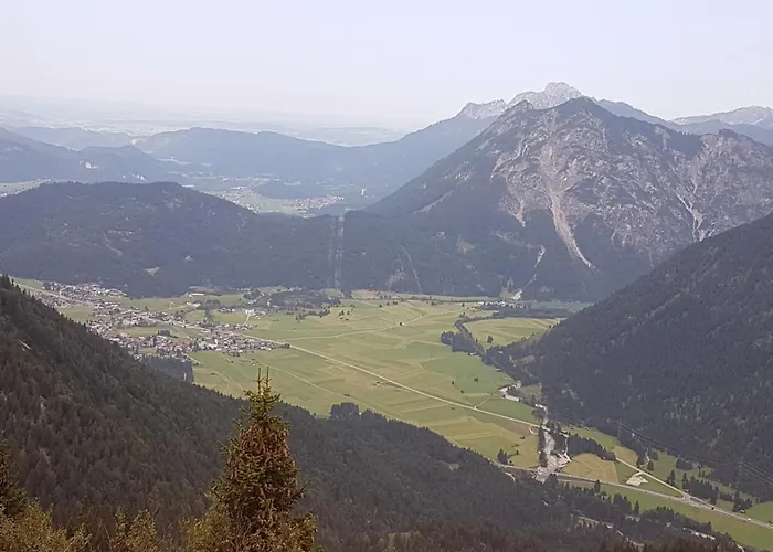 Gaestezimmer 1 Heiterwanger-blick